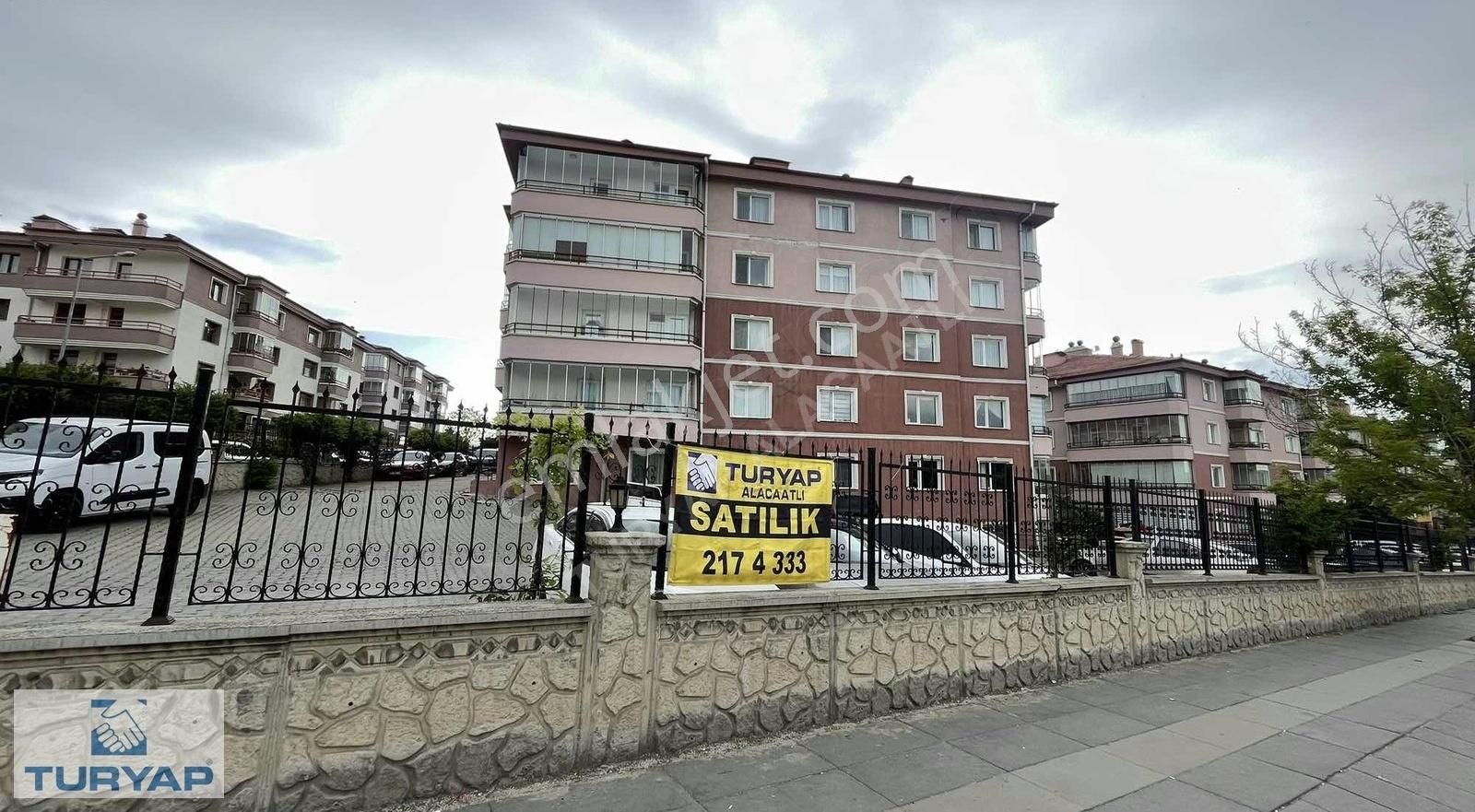 Turyap'tan Site İçerisinde Ara Kat Full Yapılı Satılık Daire
