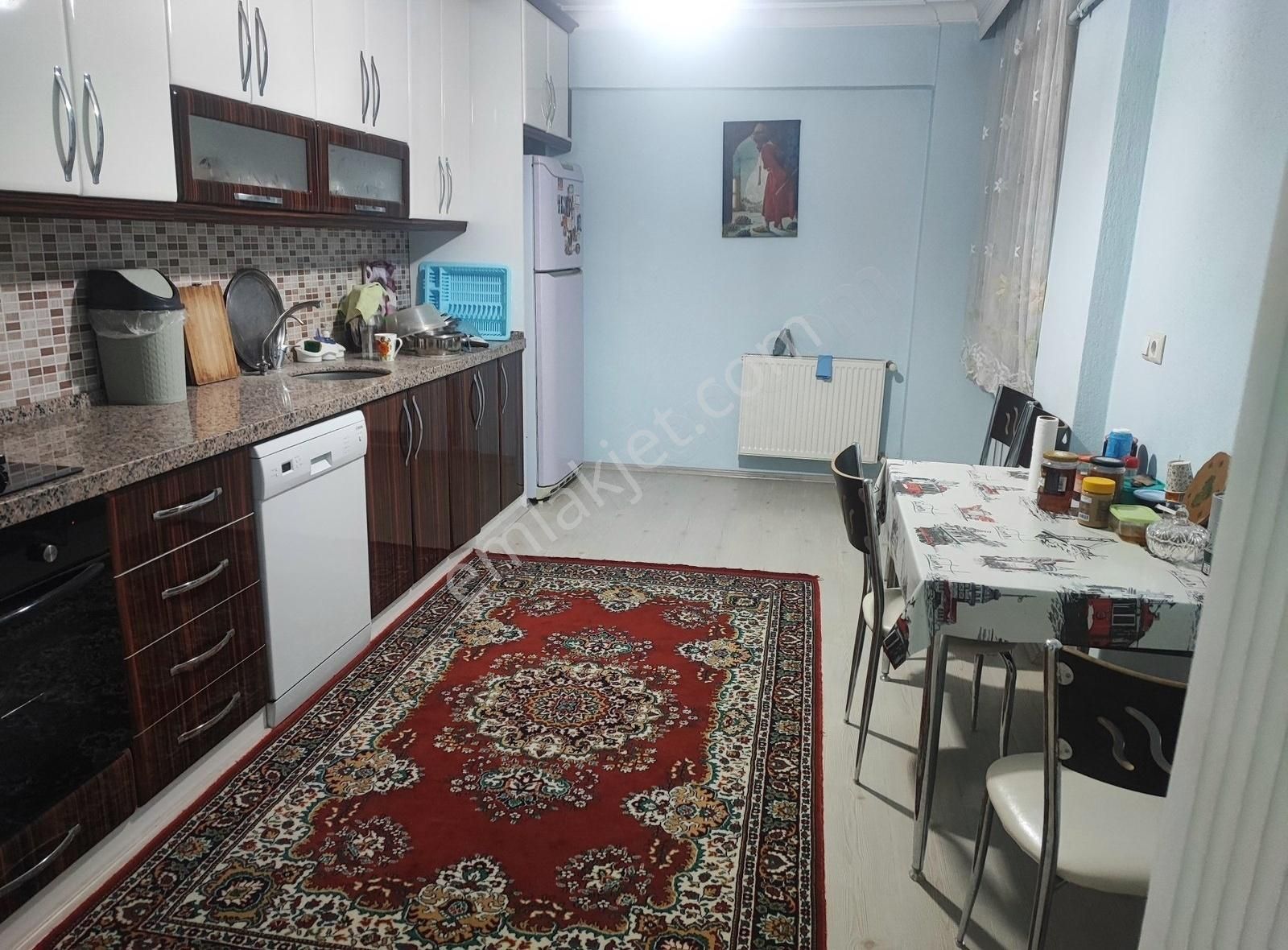 Artvin Emlaktan Satılık 3+1 Daire Zafer Mah.