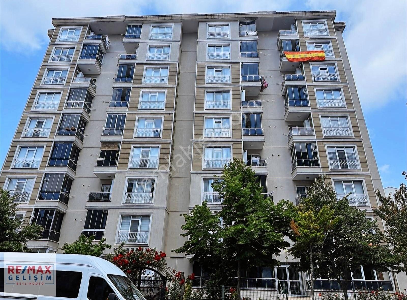 Beylikdüzü Yasemin Konutları 3+1 Satılık Daire