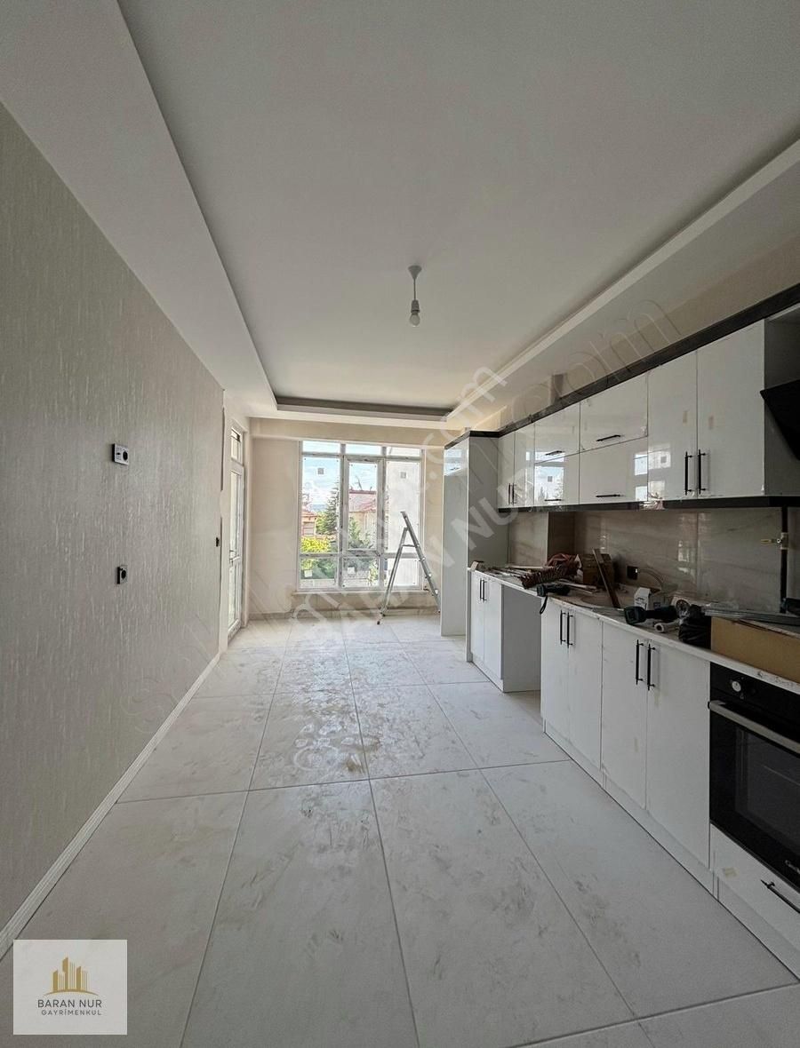 Erenköy Mahallesinde Satılık 4+1 Sıfır Dublex Teraslı Daire !