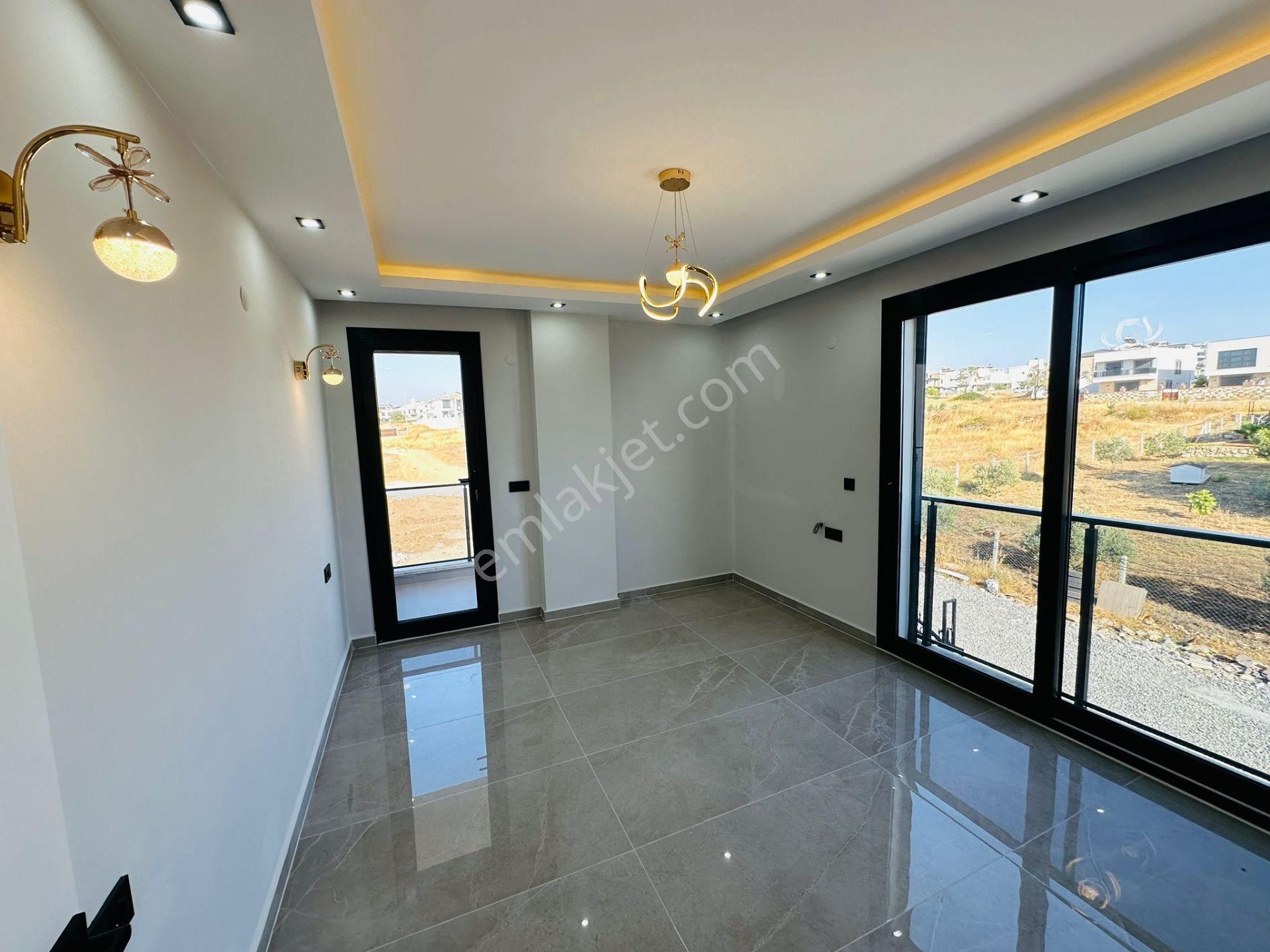 Didim Hisarda Satılık 3+1 Sıfır Yapı Havuzlu-otoparklı Villalar - Görsel 9