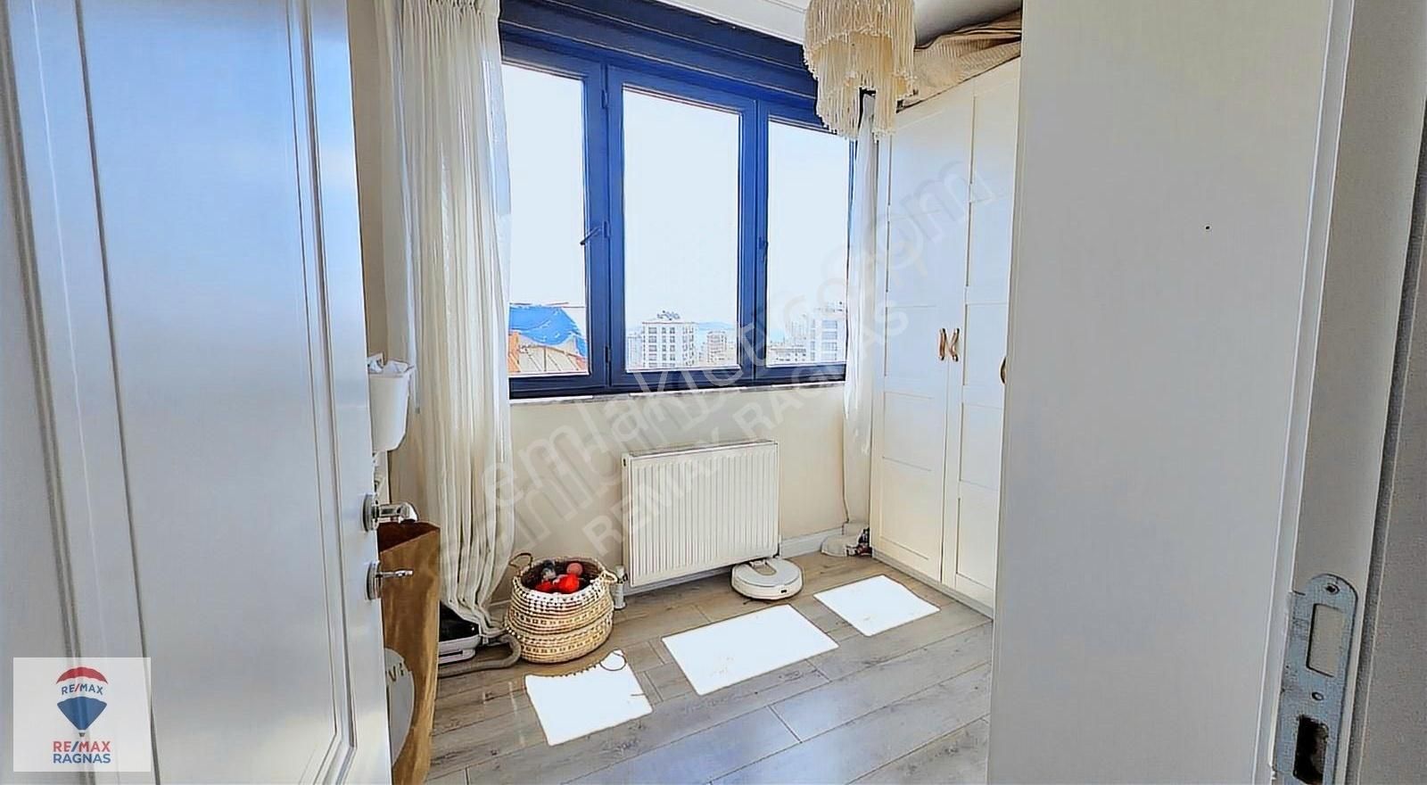 Bostancı Panoramik Deniz Manzaralı 4+1 Dubleks Daire Satılık