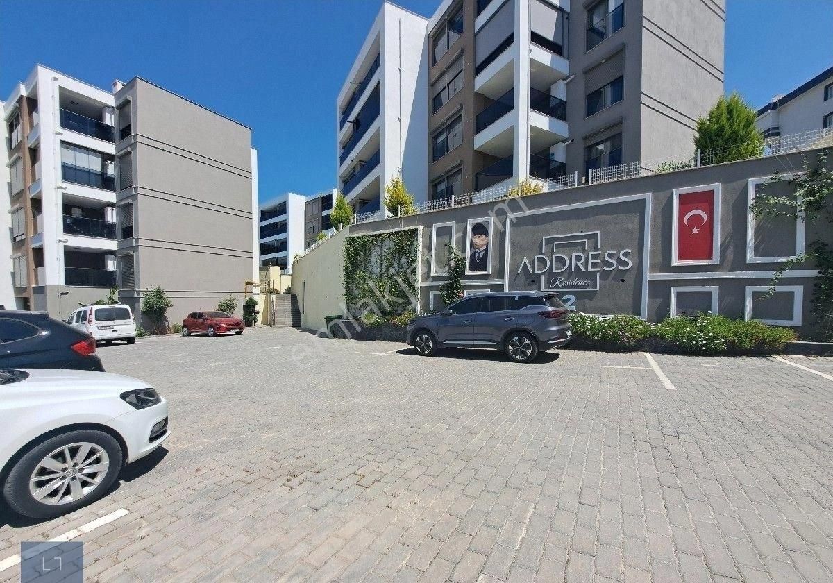 Kuşadası Merkezde Doğalgazlı Daire