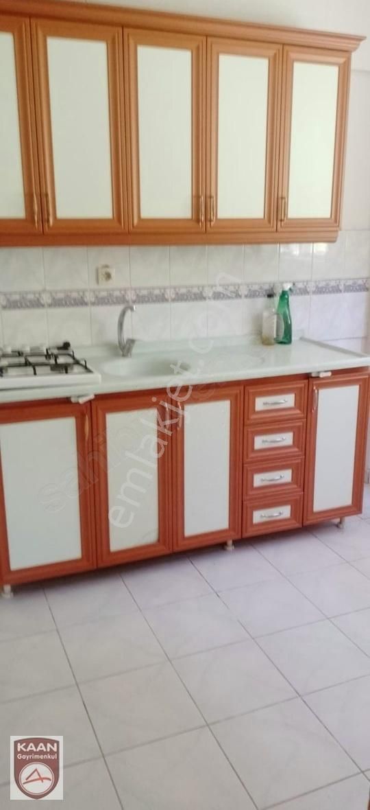 Kaan Emlaktan Sitelerde Bütçeye Uygun 2+1 Kiralık Bahçe Katı