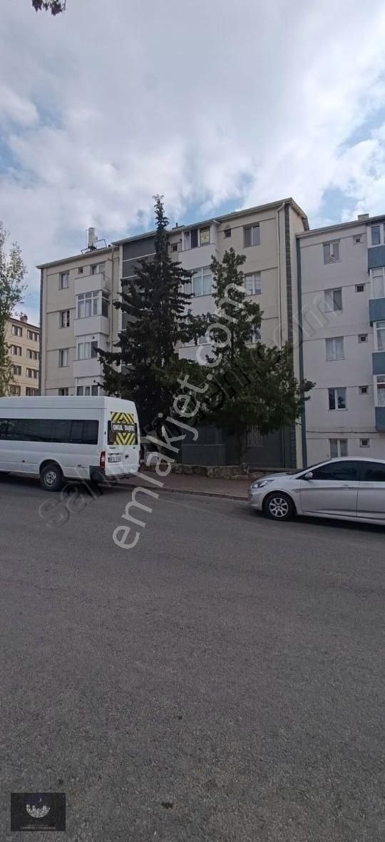 Çayıraltı Emlak'tan 2000 Evler Mah De Kiralik 2+1 Daire