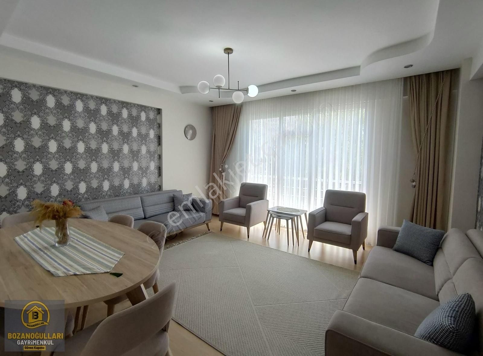 Bağcılar Havalimanı Bulvarında Satılık 3+1 Daire