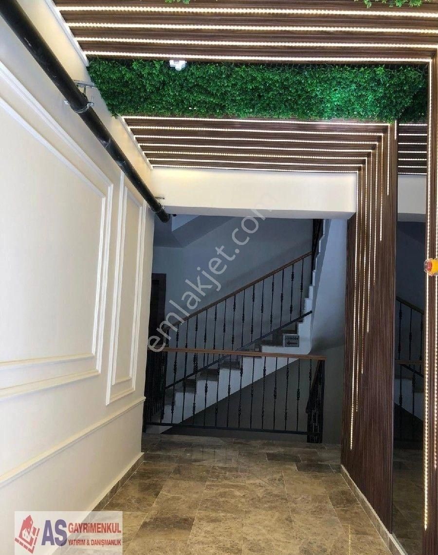 Bahçelievlerde 2+1 130m2 Ultra Lüks Dublex Daire - Görsel 5