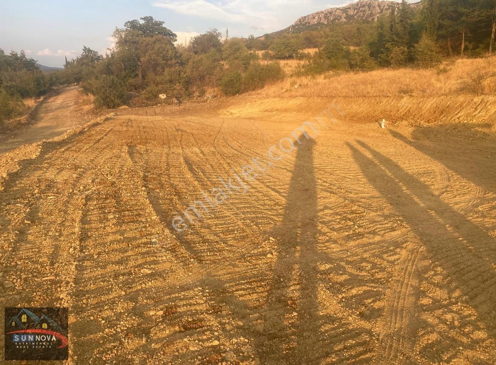 Çebişte. Hayvancılık,sera Ve Bahçe İçin Uygun Yanyana İki Tarla - Görsel 5