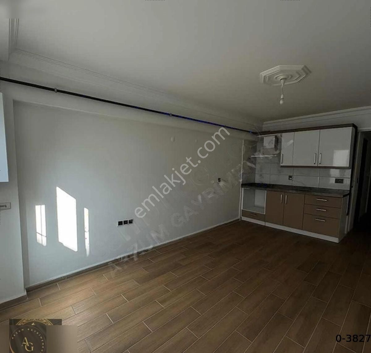 Sofular Mahallesi Çiçek Sokakta 1+1 Satılık Daire