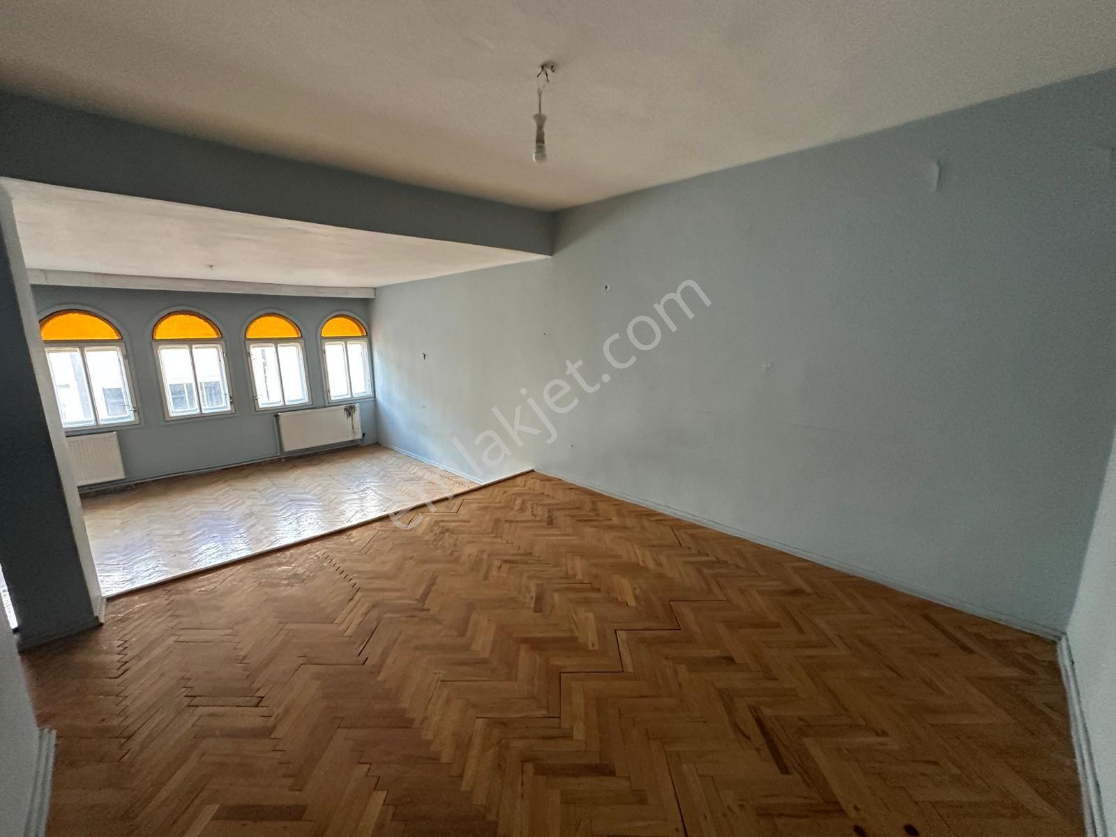 Karahan Emlak'tan Sivas Merkez Çarşıda Satılık Daire*net 175 M² . 2.kat . 3+1 Daire - Görsel 27