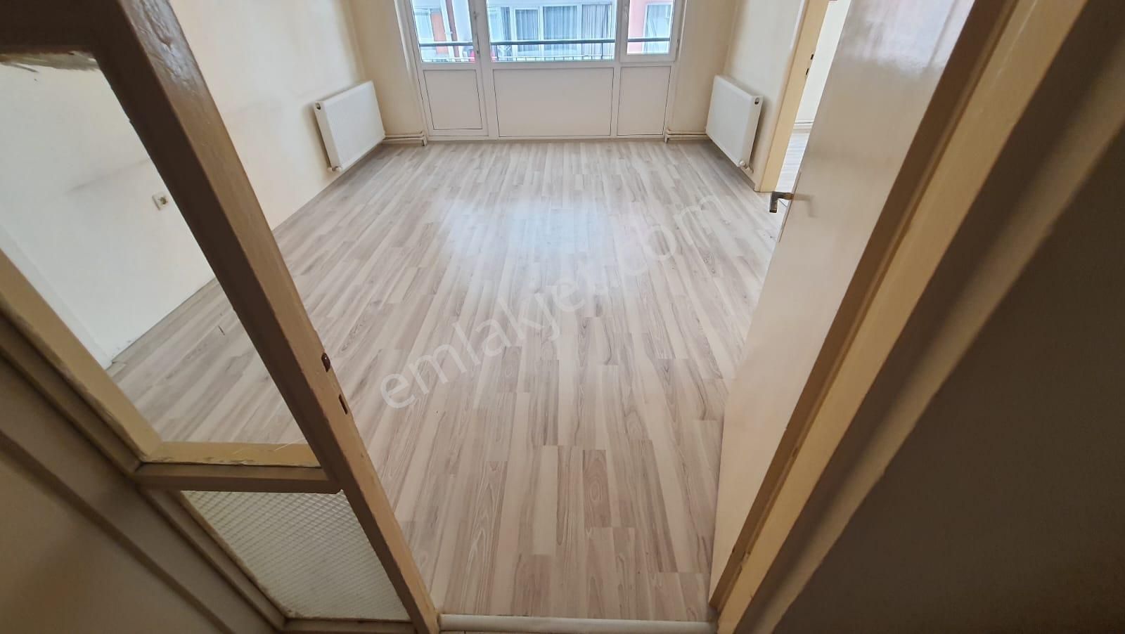 Demetevler Merkezi Konumda Metroya Yakın İvedik Vatan Arası Kiralık 3+1 Daire