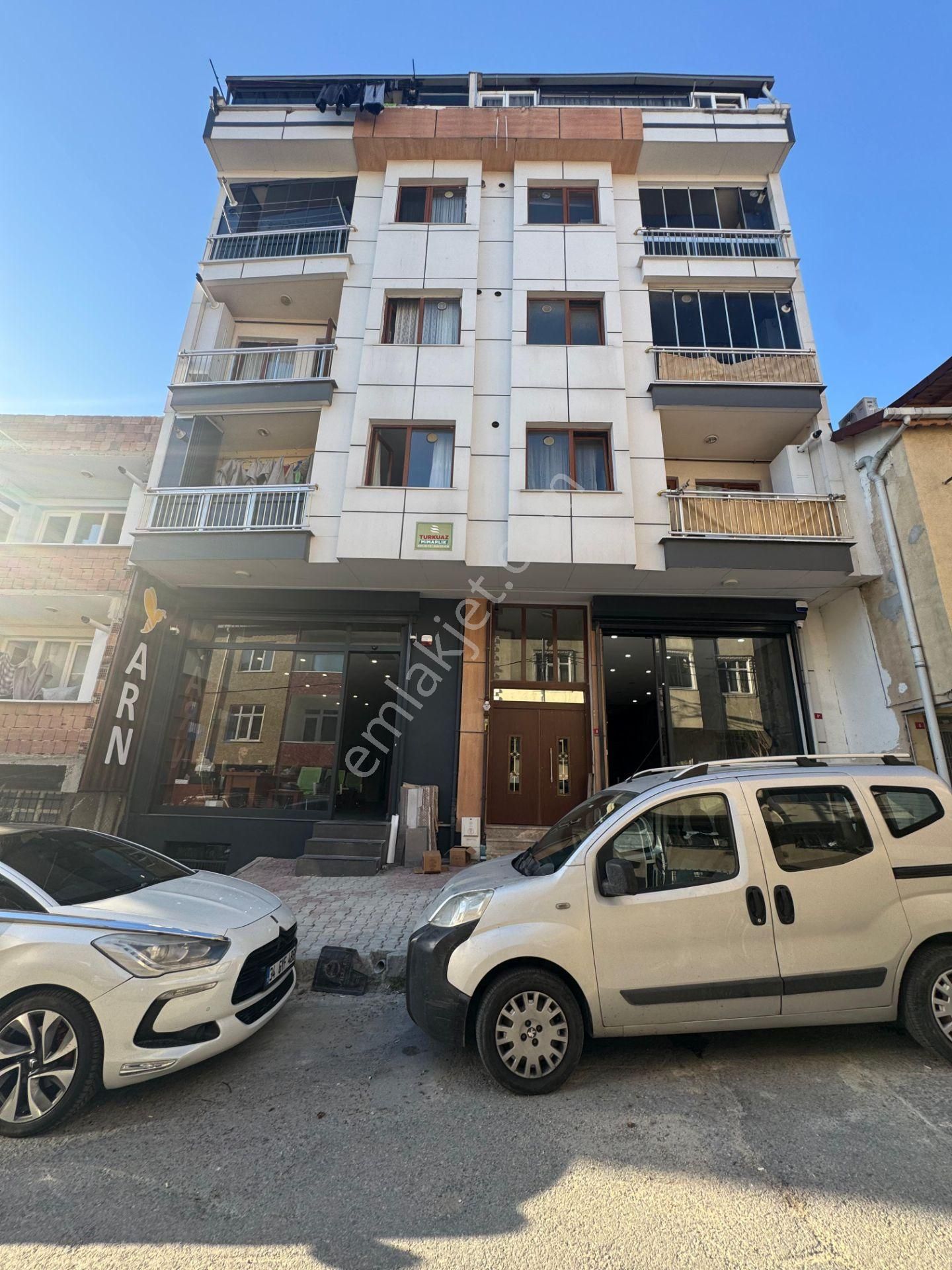 Satılık Arnavutköy Belediyesine Komşu 2+1 Ara Kat Daire