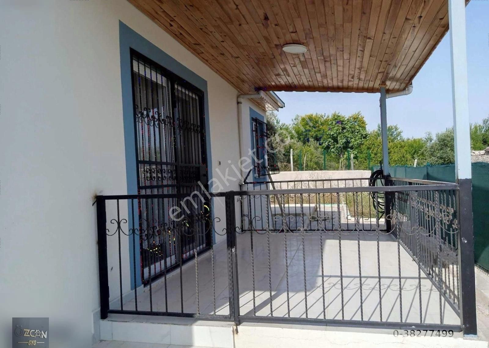 Özcan Gyo'dan Salbaşta Betonerme Yapılı Bahçeli Satılık Ev - Görsel 9