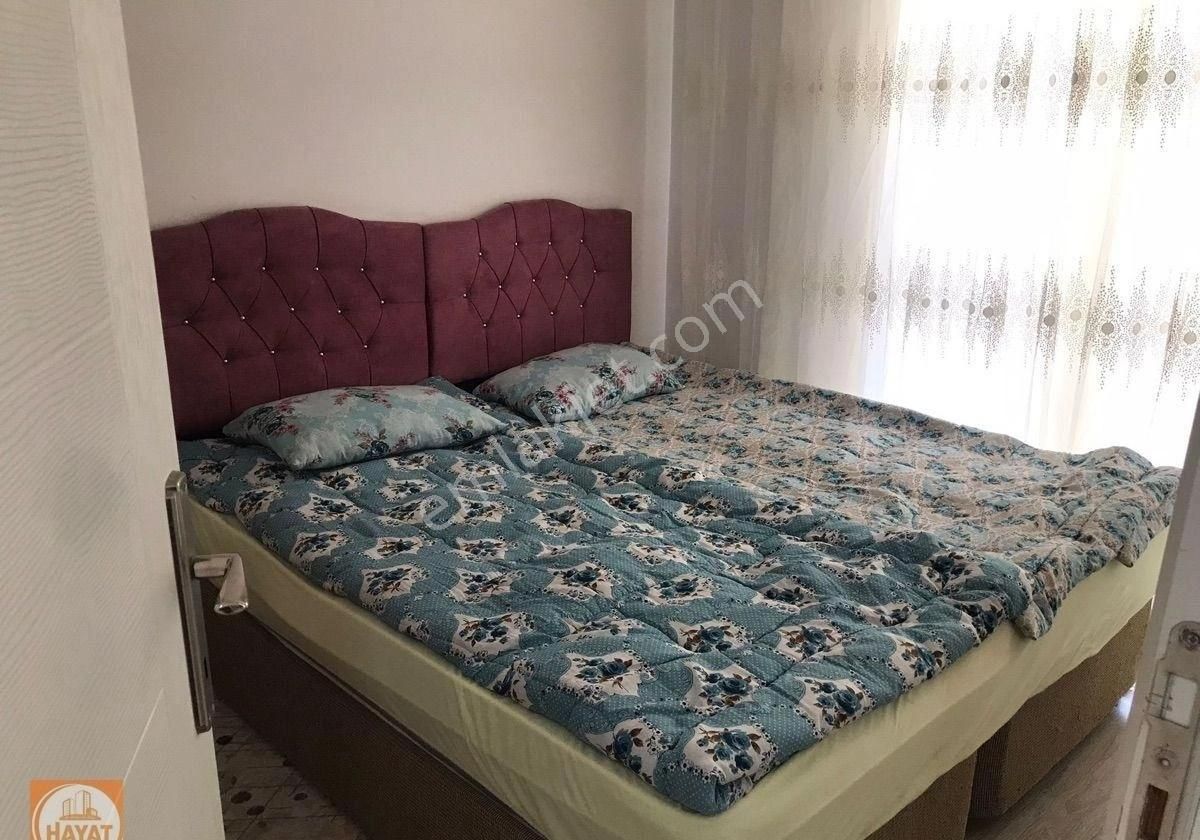 Hayat Emlaktan Üniversite Civarı Eşyalı Kiralık Apart