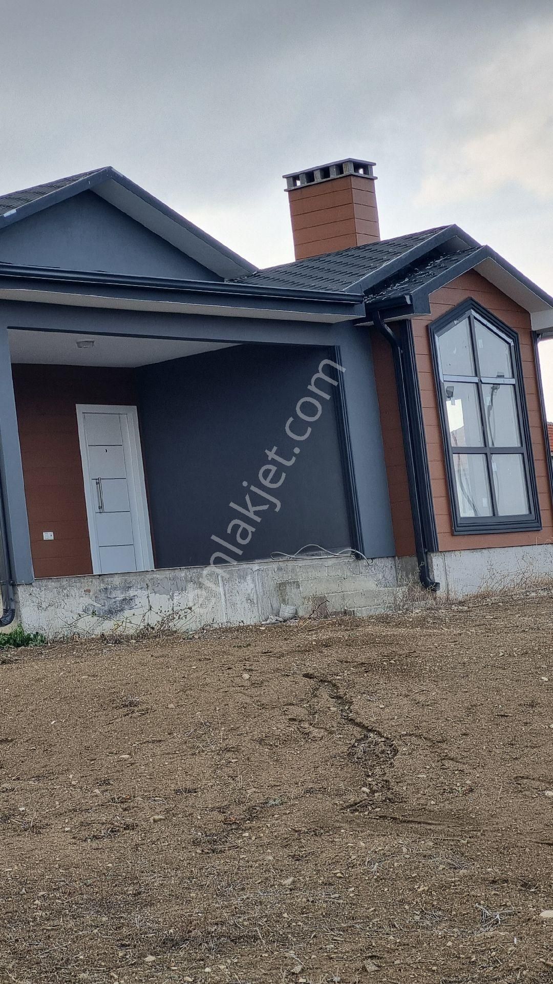 Ankara Gölbaşı Bağiçinde 2+1 Acil Müstakil Villa Tipi Ev