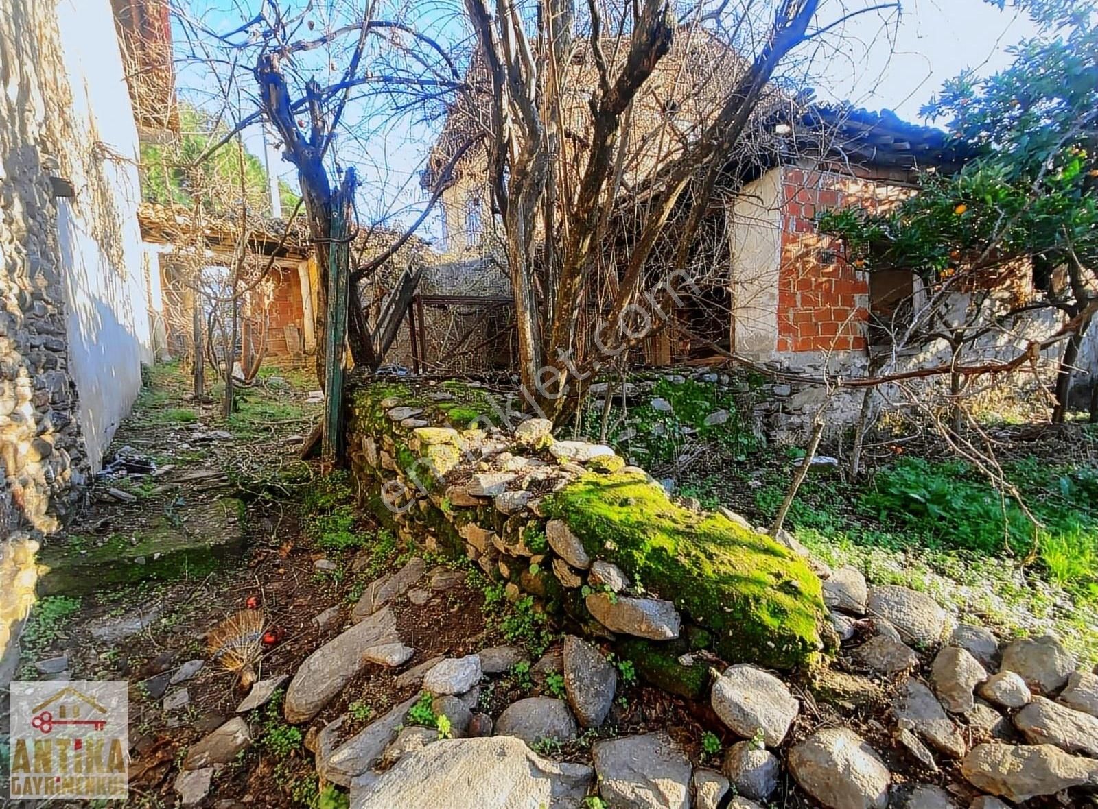 Antika Gayrimenkulden Bademli'de Manzaralı 247 M² Müstakil Ev