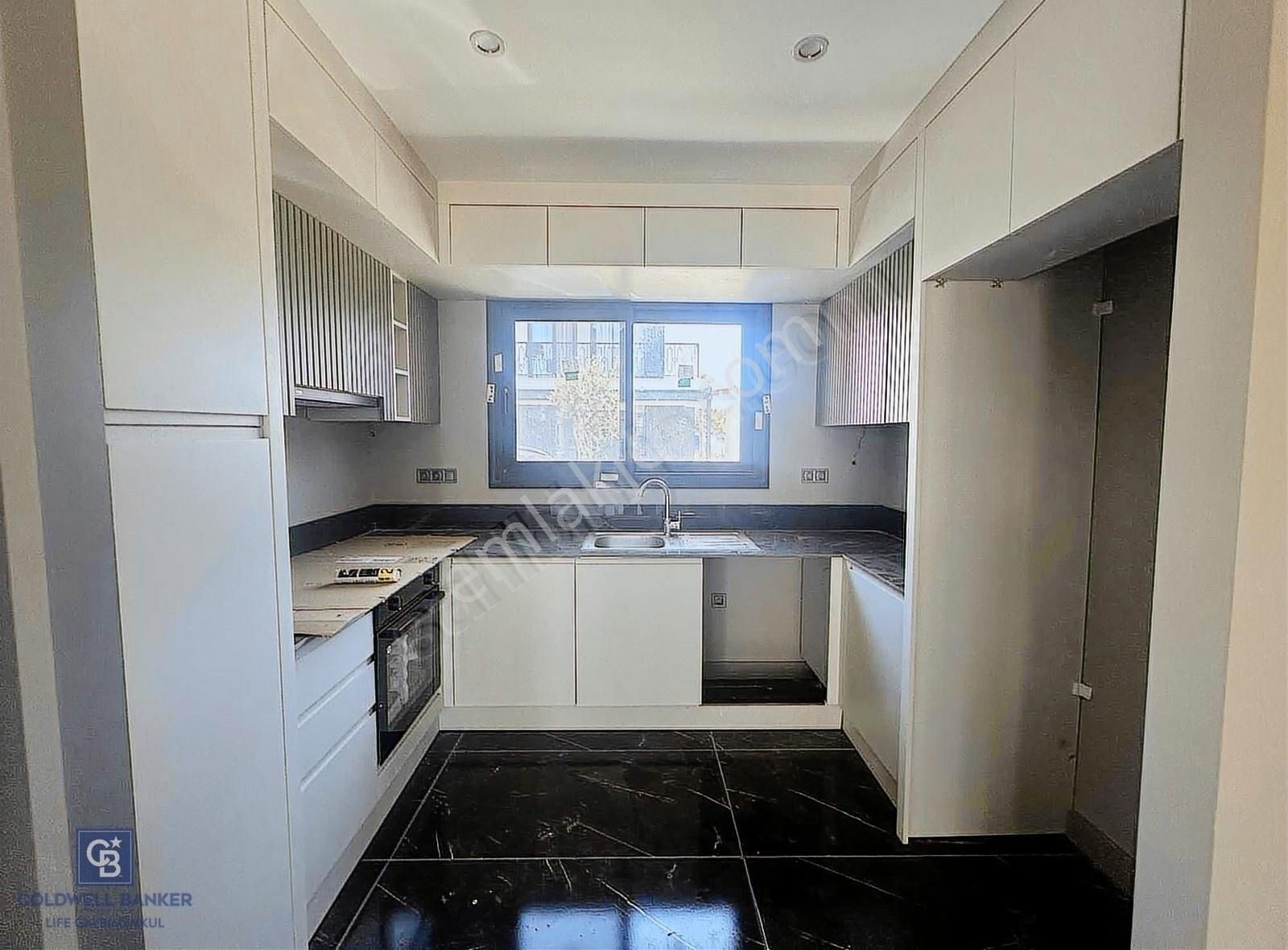 Dikili Çandarlı Özel Plajlı Sıfır 3+1 Villa - Görsel 2