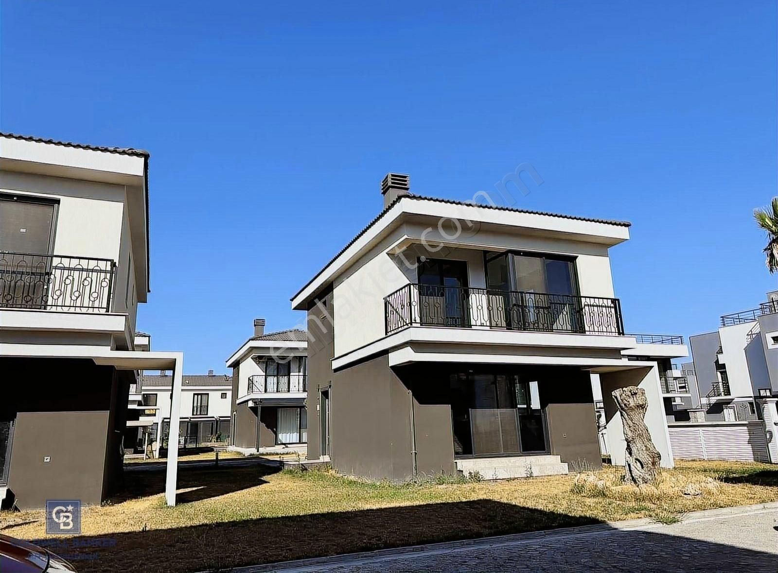 Dikili Çandarlı Özel Plajlı Sıfır 3+1 Villa - Görsel 12