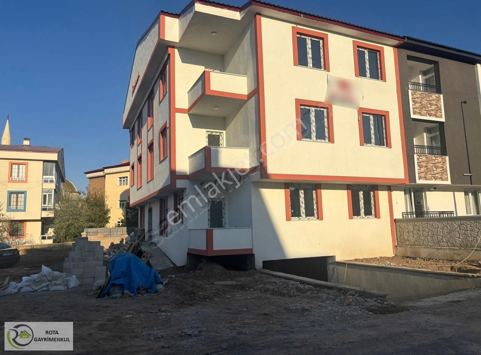 Rota Gm' Den Dadaşkent De Ebeveyn Banyolu 2+1 Sıfır Daireler