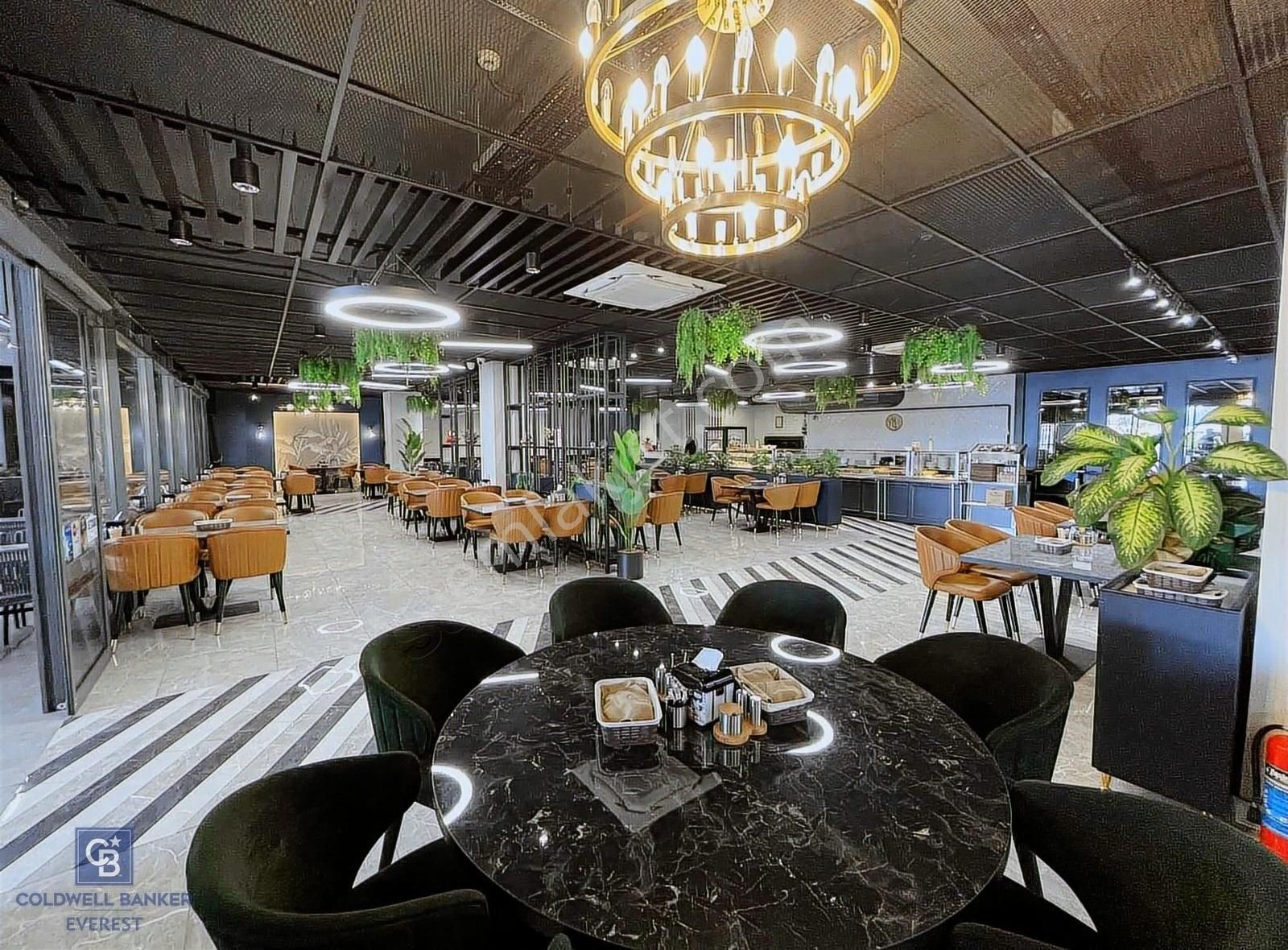 Acil - Bursa'nın En Prestijli Plazasında Devren Satılık Restoran