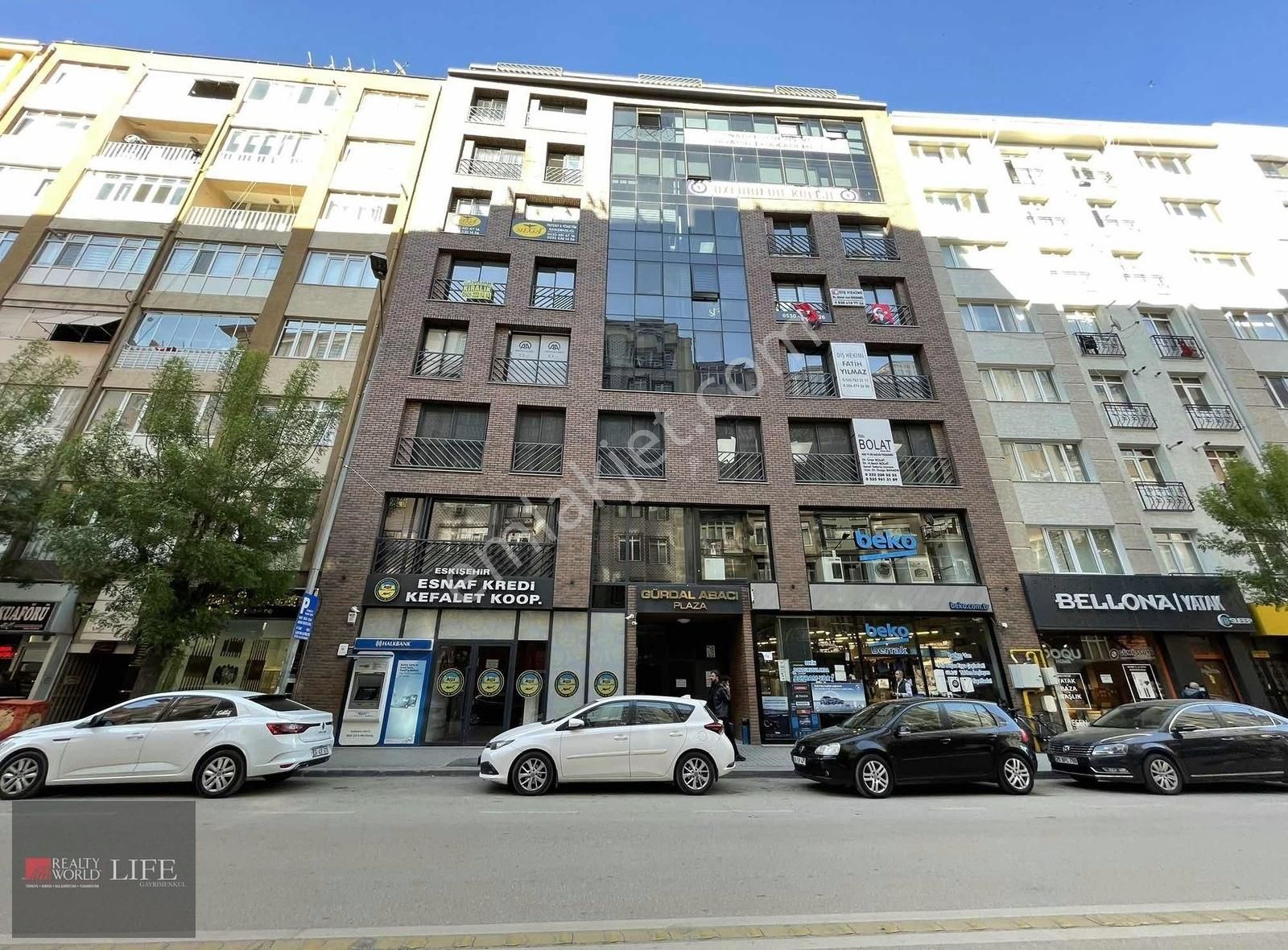 Rw Lıfe // Sakarya 1 Cad Abacı Plazada Devren Güzellik Merkezi