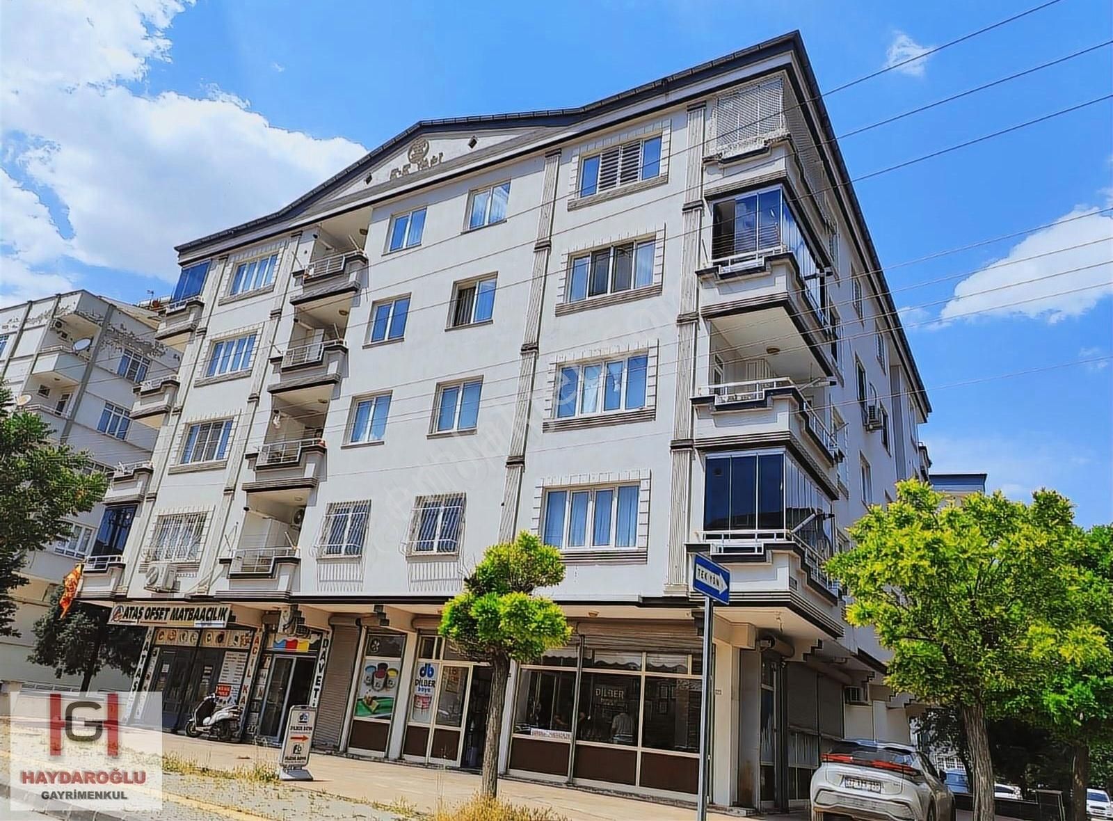 Değirmiçem Mah Deva Okulları Karşısı Satılık 2+1 Bakımlı Daire