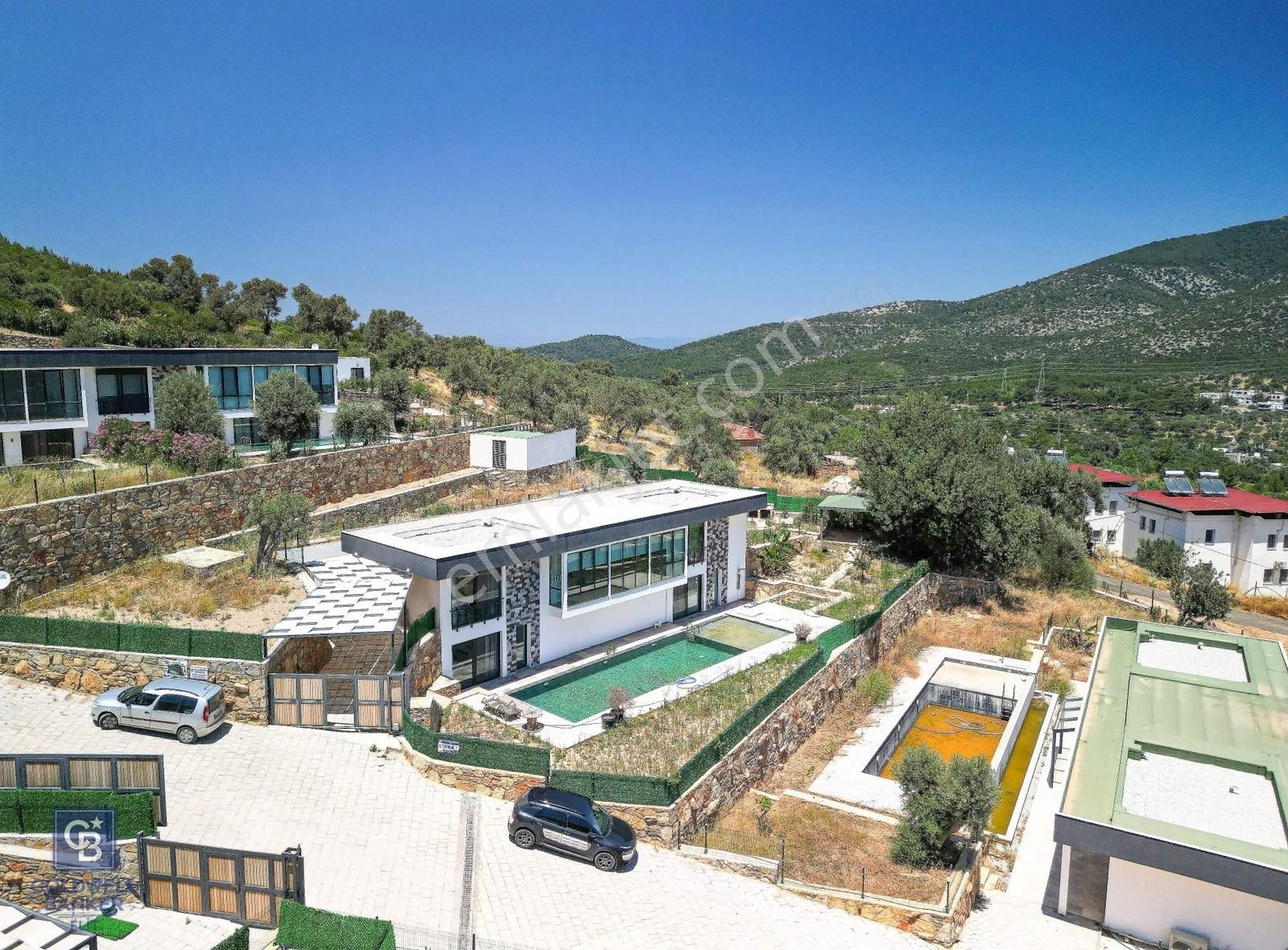 Bodrum Kızılağaç Müstakil Havuzlu Geniş Bahçeli Satılık Villa