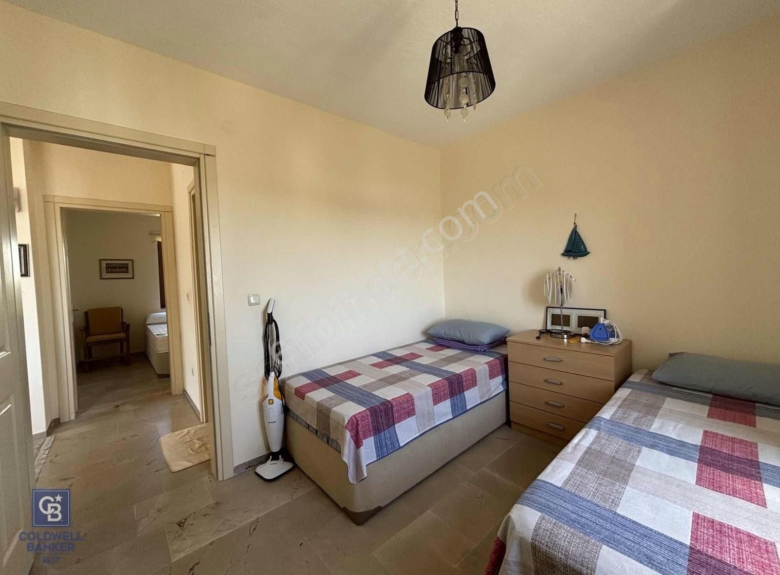 Gümüşlük'te Merkezi Konumda Havuzlu Sitede 2+1 Üst Kat - Görsel 2