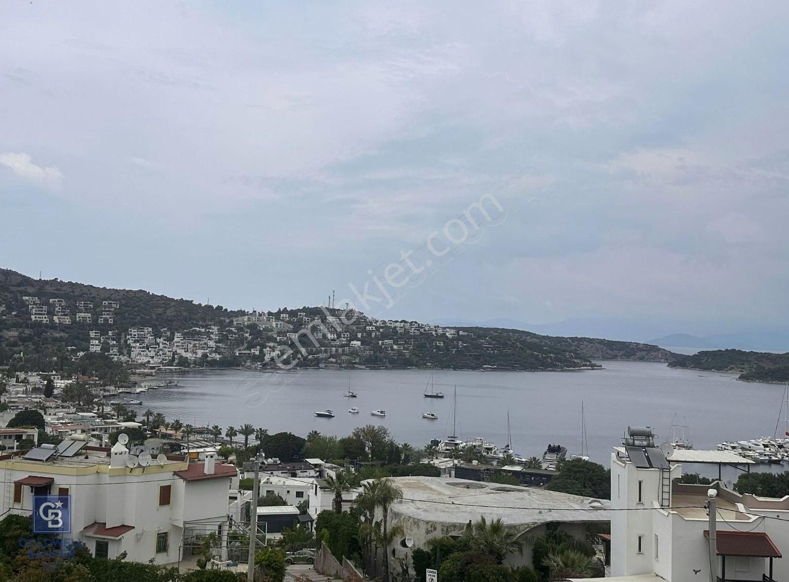 Türbükü'nde Deniz Manzarali Ve Denize Yürüme Mesafesinde