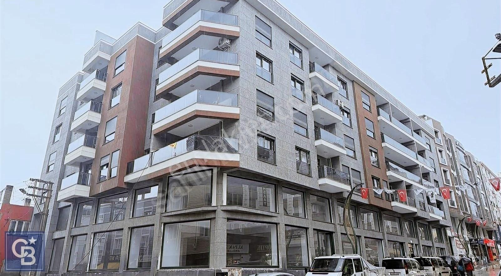 Ayrancılar'da Cadde Üzeri Köşe Konumlu Sıfır 2+1 Daire