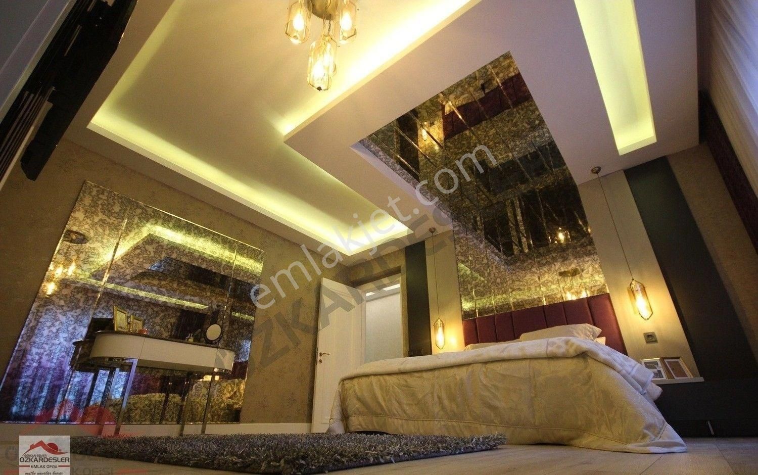 Ovacıkta Bulvara Cephe Lüx 4+1+ Kapalı Havuzlu Daire
