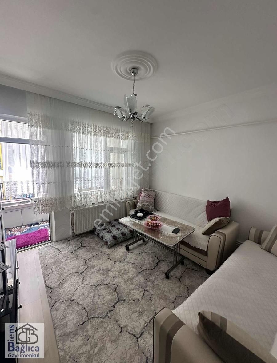 Biens'ten Uygun Fiyatlı Çarşı Merkezinde Satılık 2+1 Daire