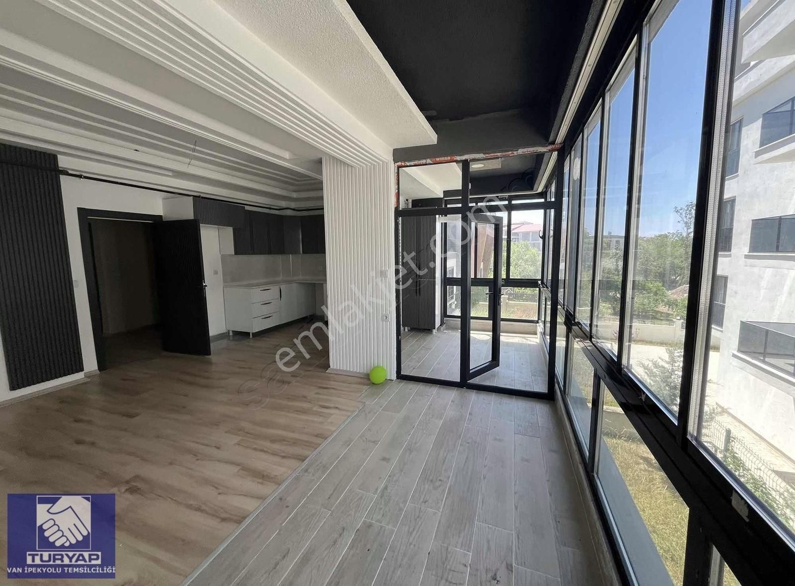 Turyap'tan Edremit'te Kiralık 4+1 Dublex Daire