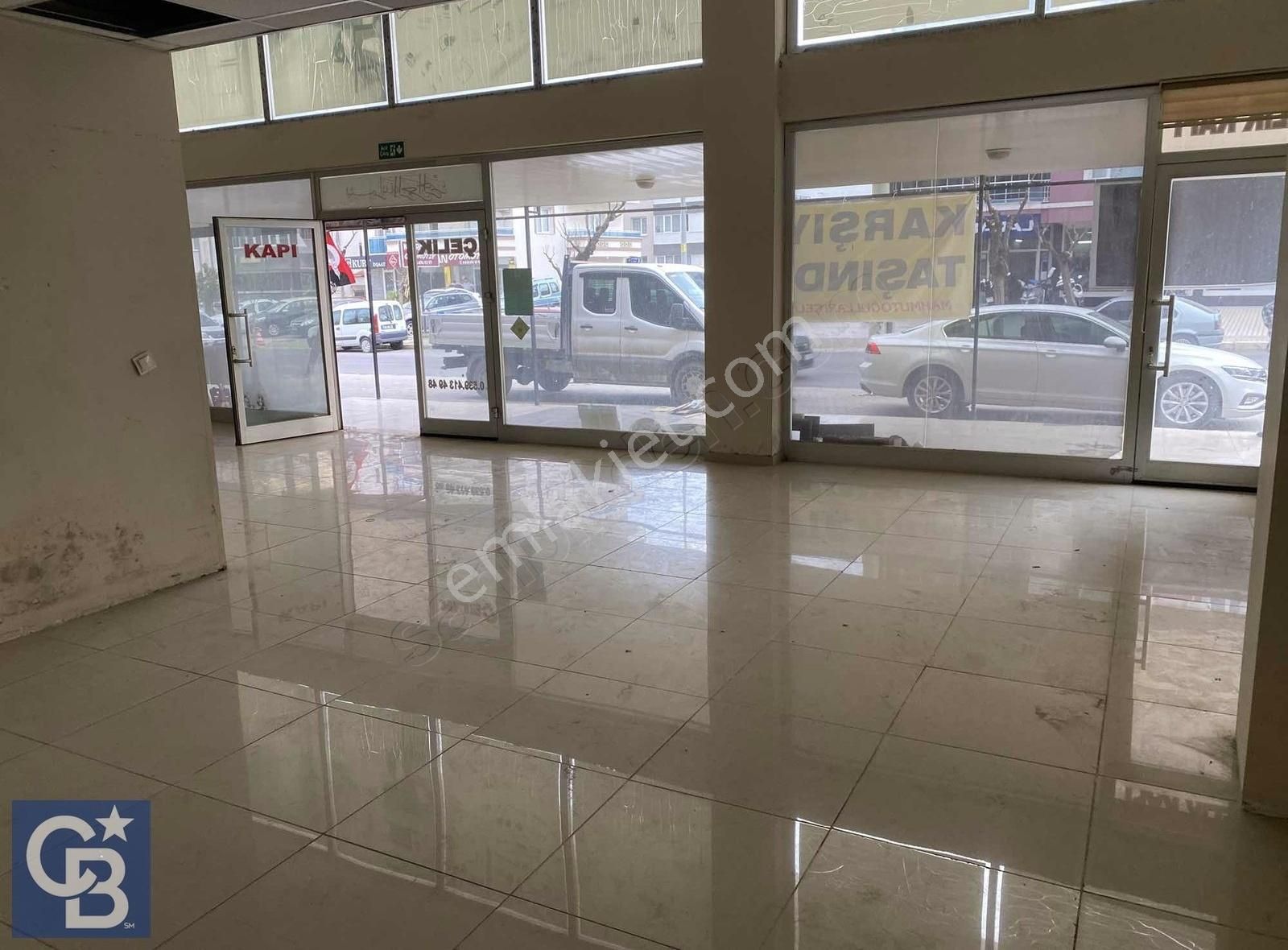 Fatih Caddesi 280 M2 Kullanım Alanına Sahip Kiralık Dükkan+depo