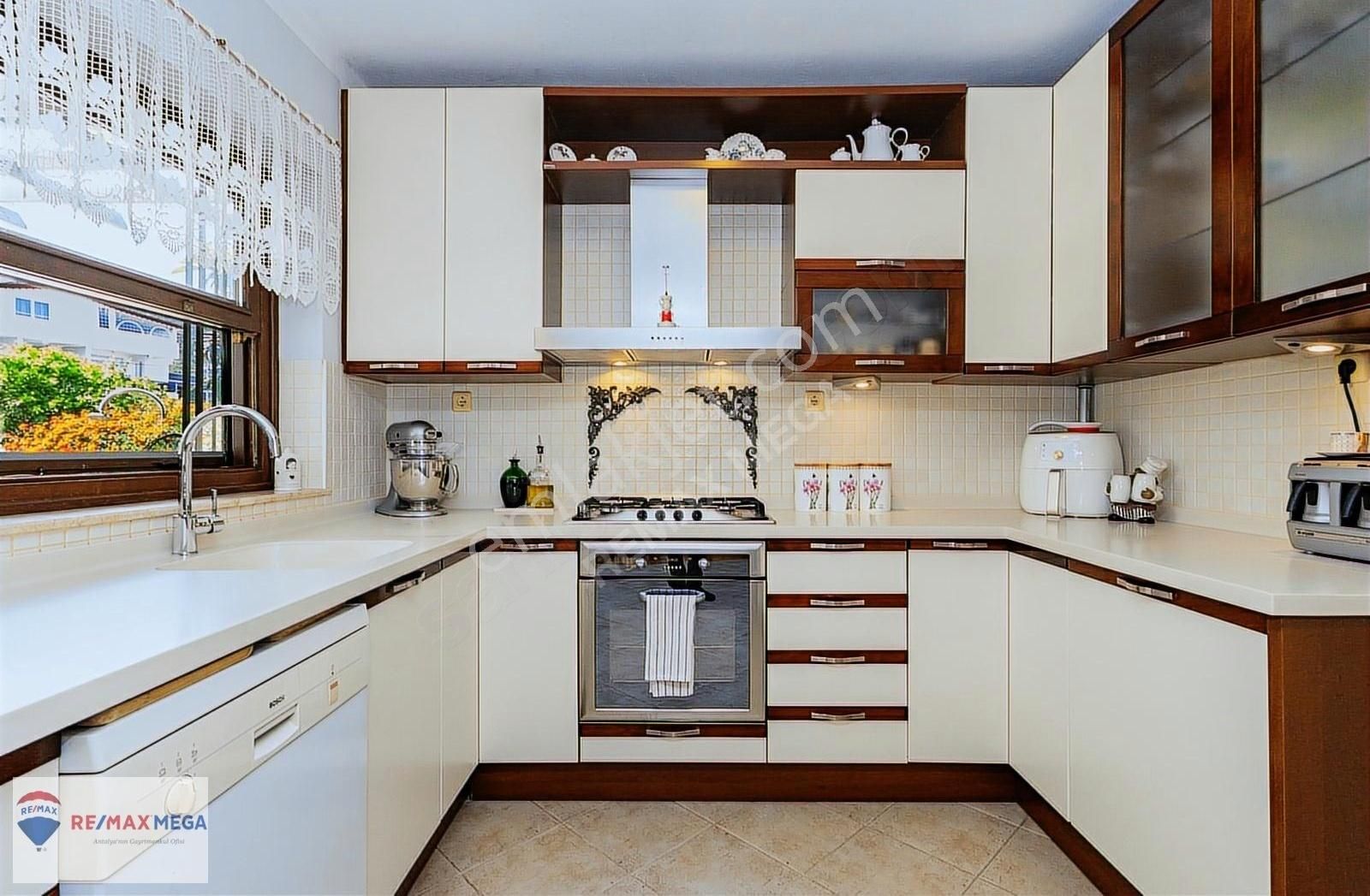 Göynük'te Orman Manzaralı Eşyalı 3+1 Müstakil Villa - Görsel 22