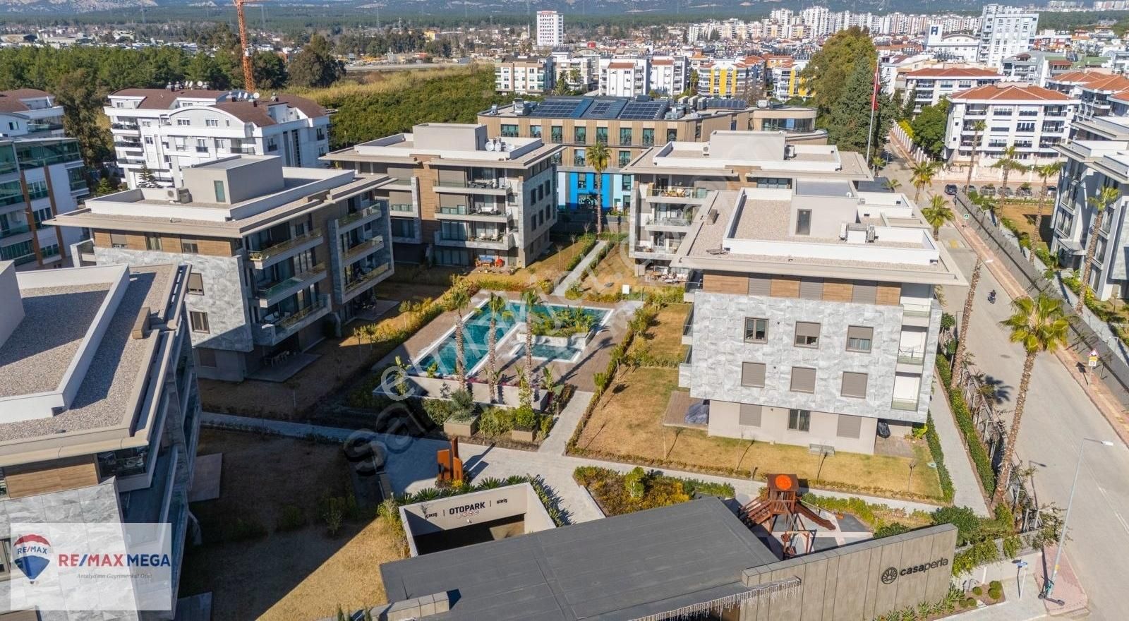 Özpınarlar Casaperla'da Eşyasız Kiralık 3+1 Daire