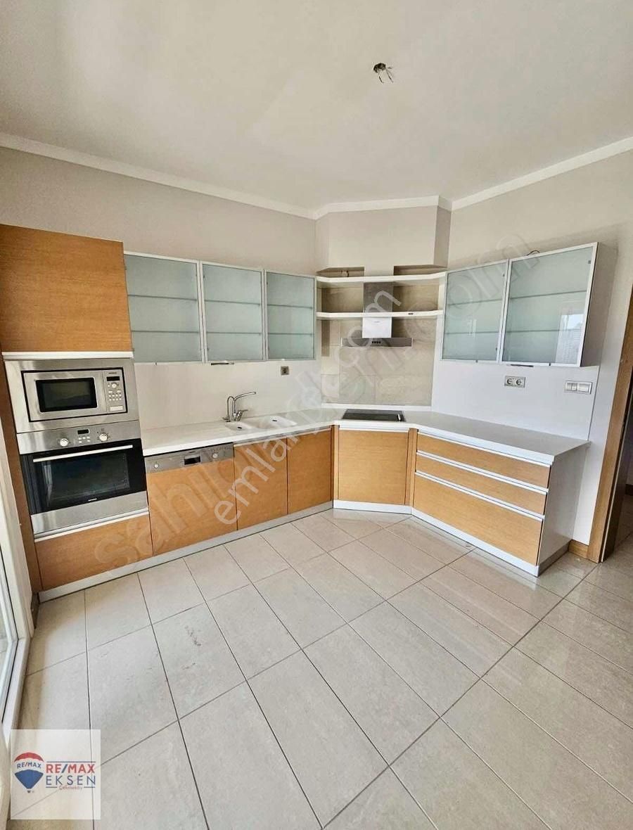 Bahçeşehir Mesa Nurol Zambaklıbahçe'de Kiralık 2+1