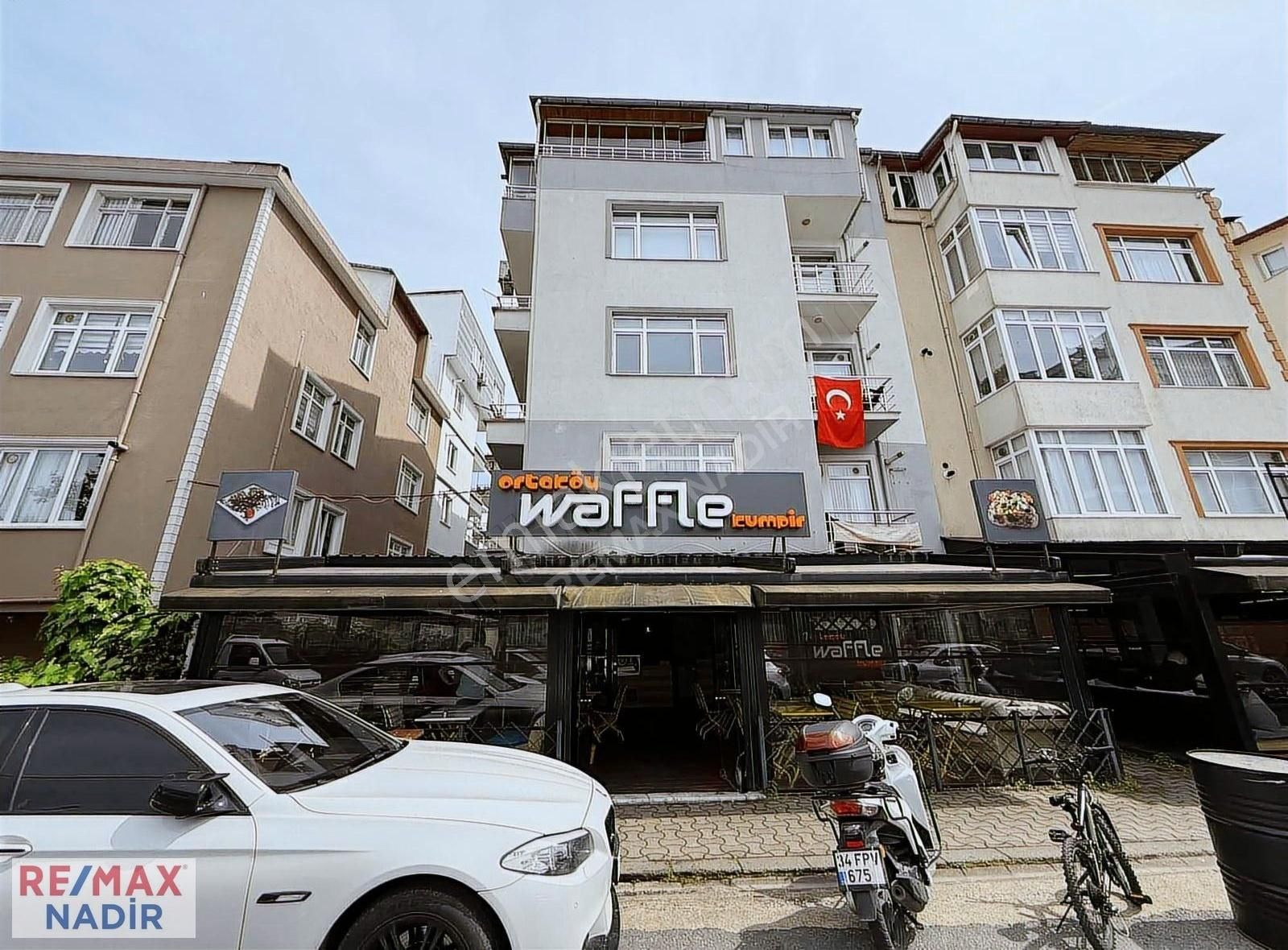 Remax Nadirden Devren Satılık Waffle &kumpir İşletmesi