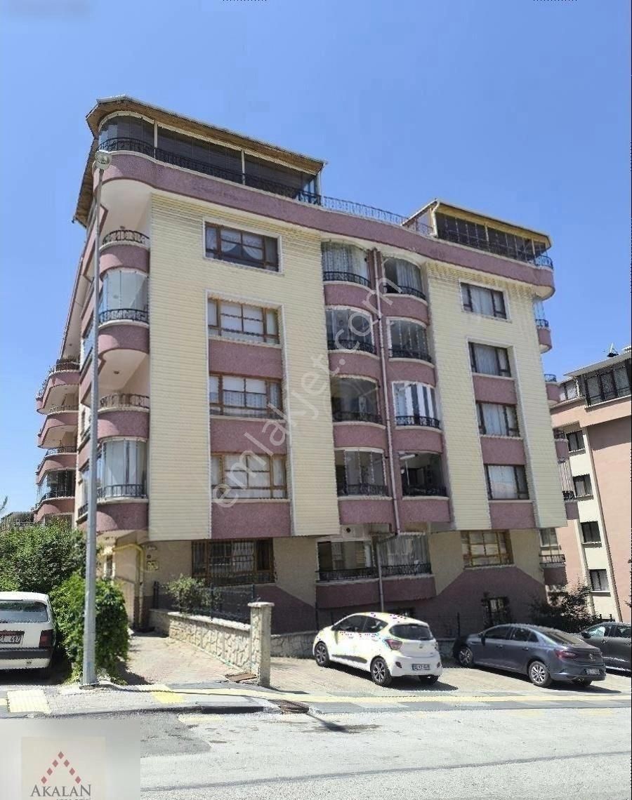 Çankaya Dikmen Karapınar Da Merkezi Konumda Satılık 3+1