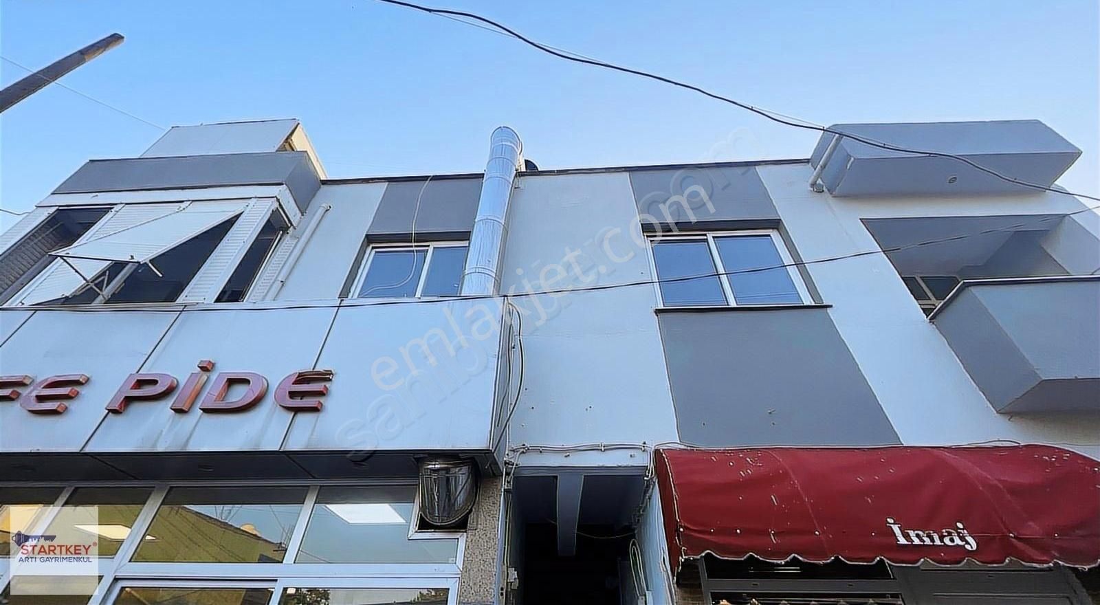 Menemen Emiralem Merkezde Satılık 3+1 Daire