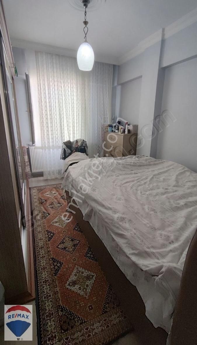 Kocasinan Mahallesi 3+1 Köşe Binada Satılık Daire