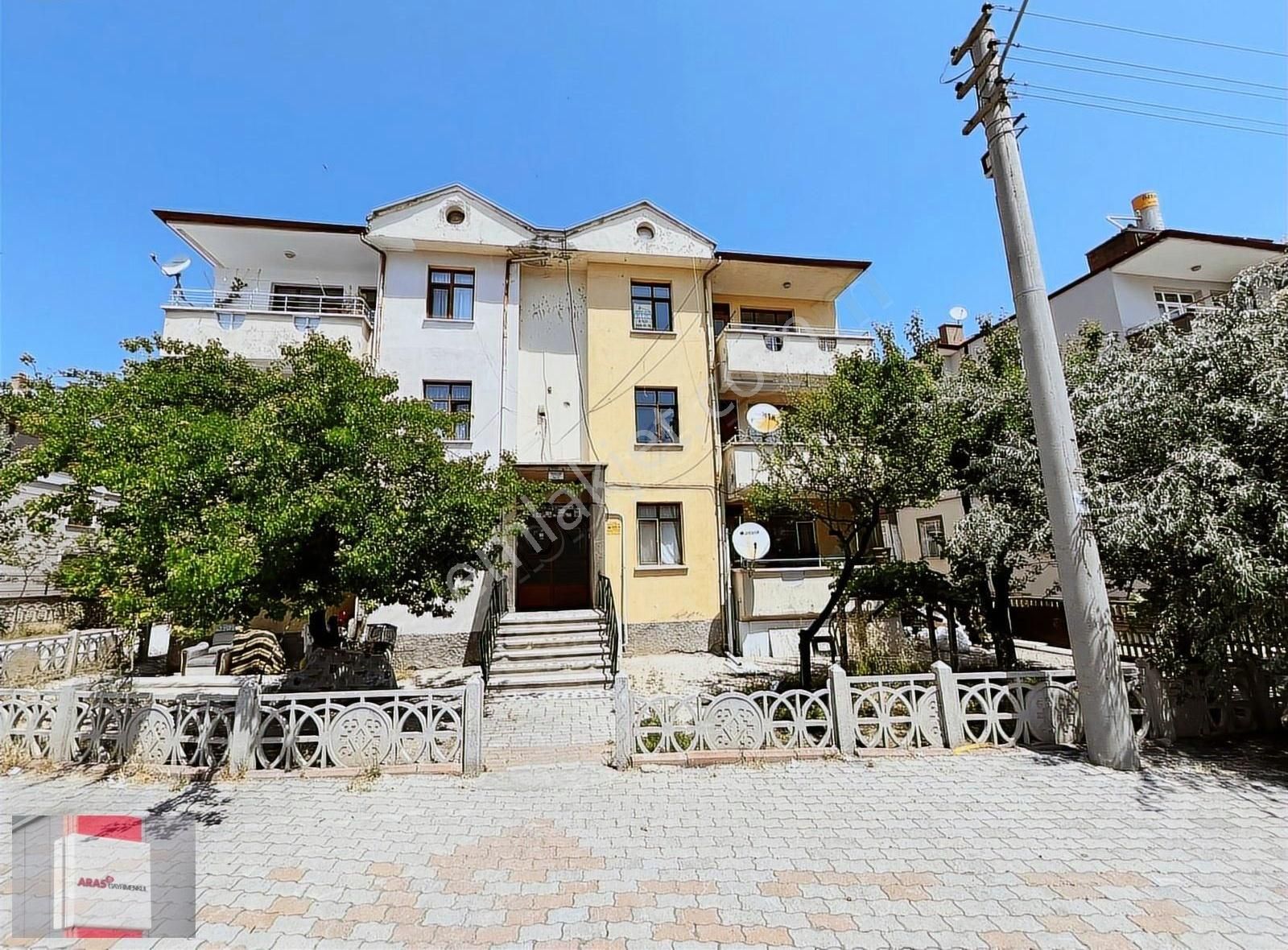 Tc Ve Yabancı Vatandaşa Da Uygun Dumlupınar Mah.'de 3+1 Kiralık