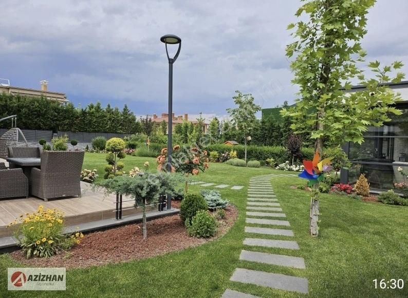 Azizhan'dan Meram Yaka'da Ultra Lüks 450 M² Müstakil Villa