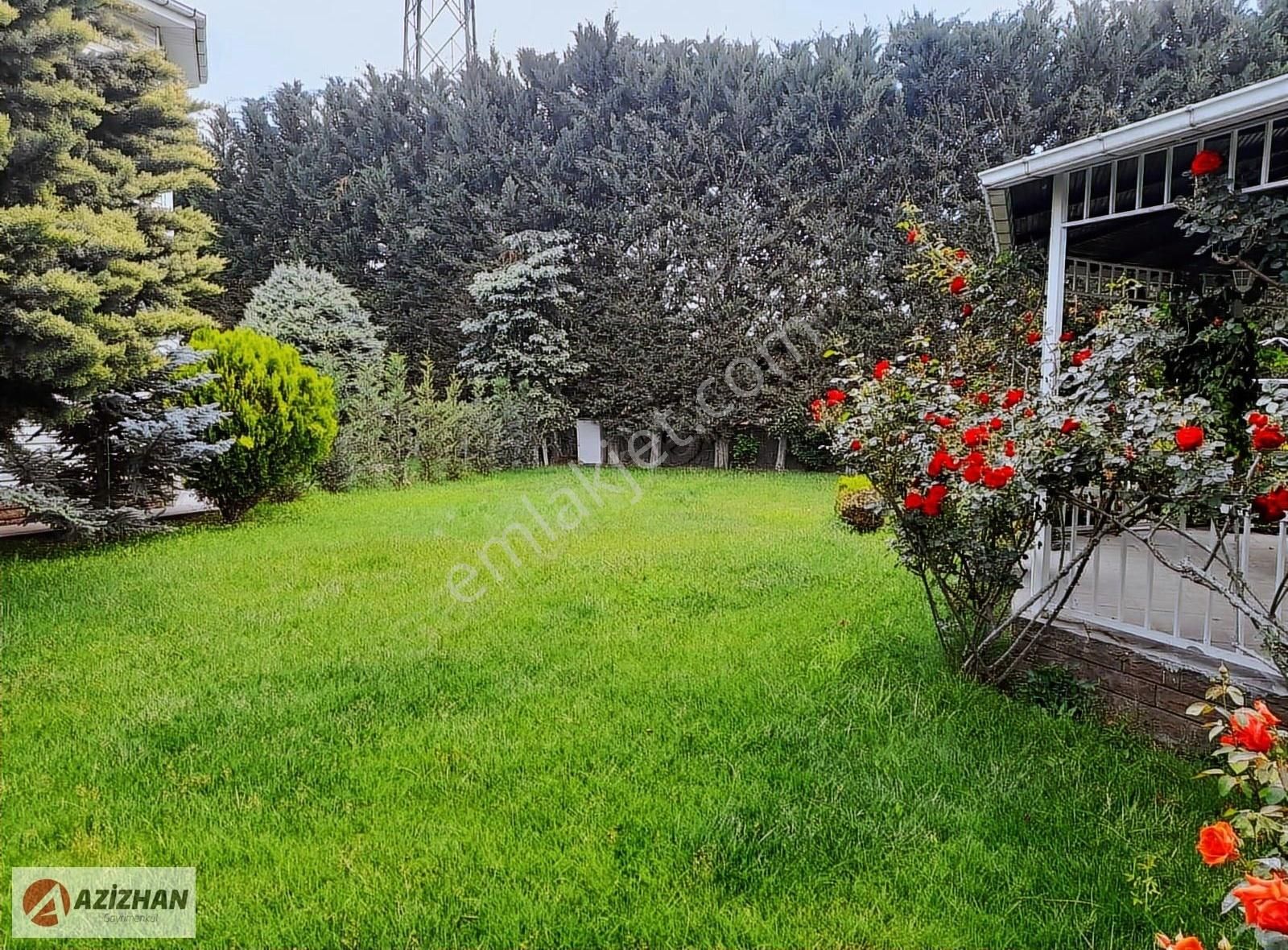 Yazırda Ecdat Parkı Yanı Site İçerisinde Satılık Lüks 5+1 Villa