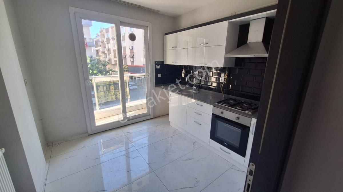 Akıncılar Mah. Ebeveyn Banyolu 3+1 Arakat Kiralık Daire