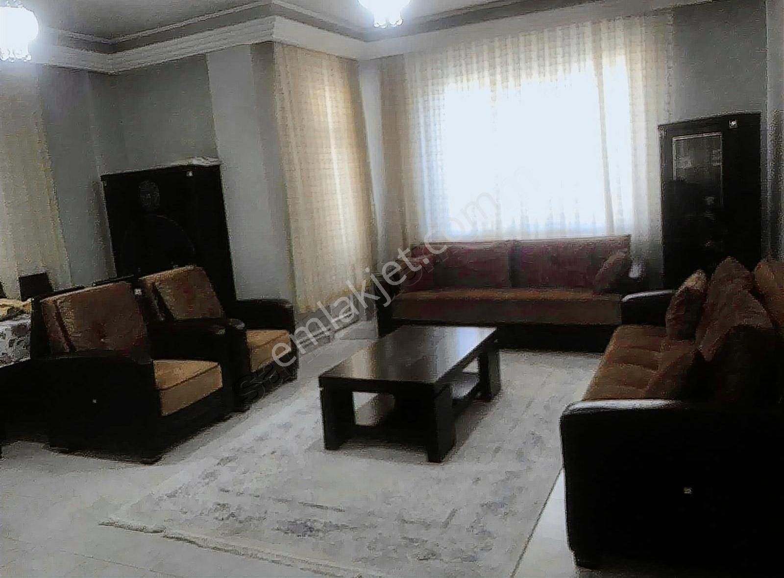 Fatih Gayrimenkulden Şafak Sitesi Satlık 3+1 Daire+2 Adet Dükkan