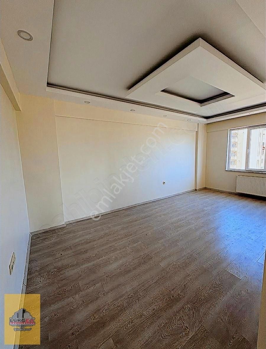 Alparslan 1'de Satılık 3+1 Çift Balkon Daire
