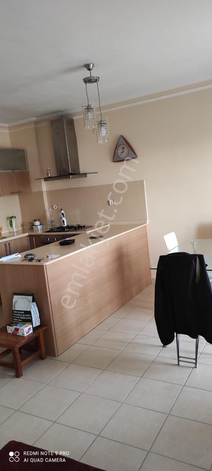 Acil Satılık Sitede 1+1 Daire