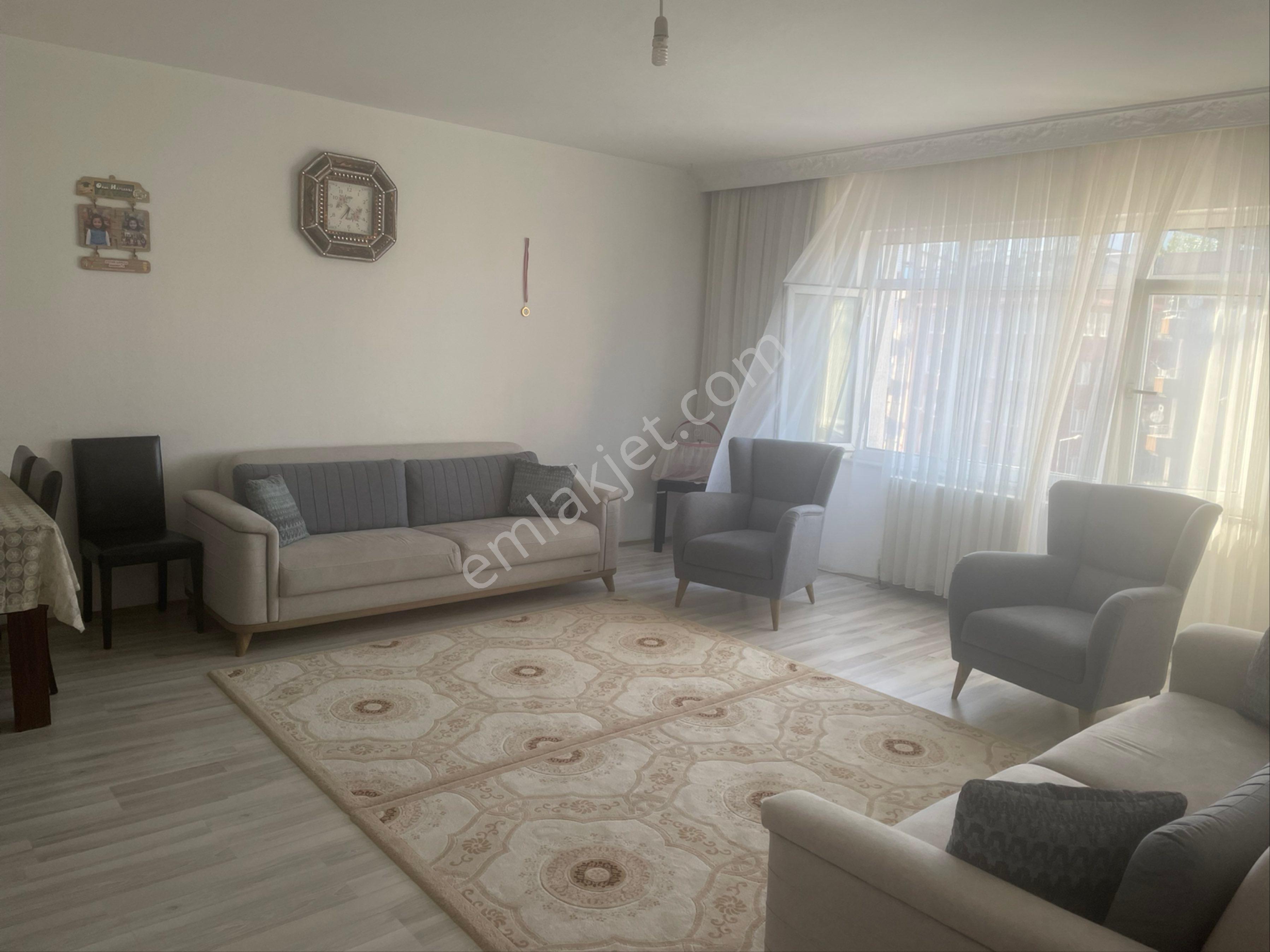 Gazi Caddesi'nde 2+1 Satılık Daire - Görsel 9