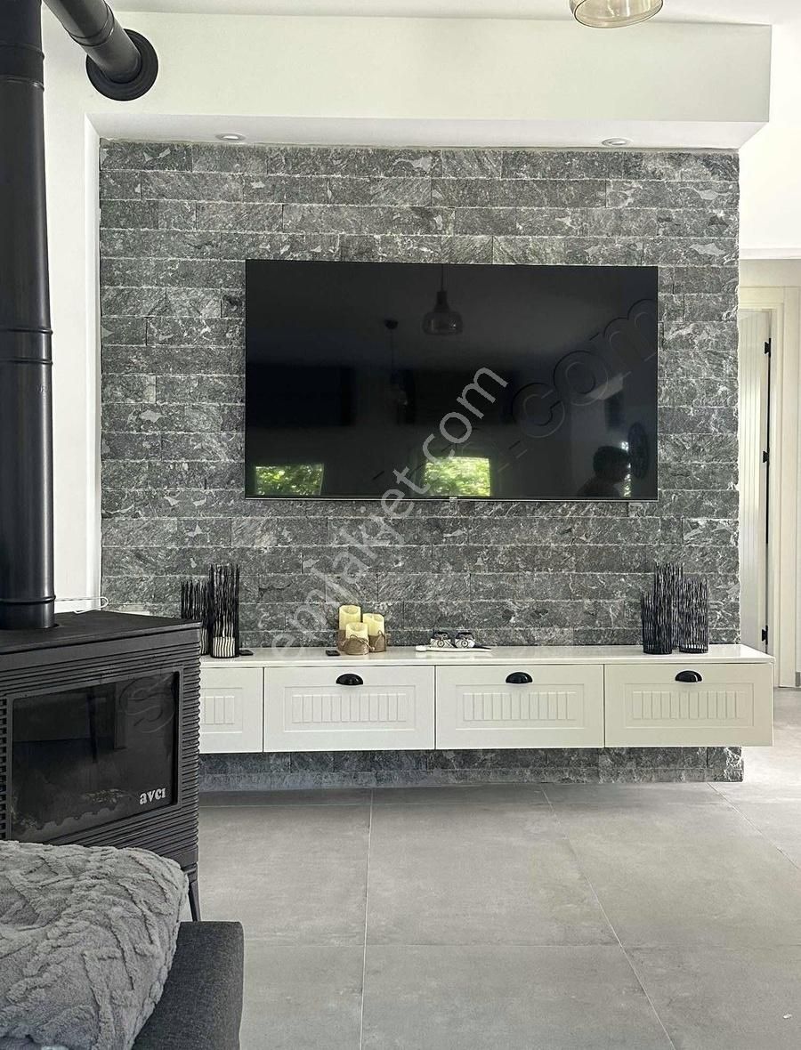 Denize 300 Adım Yenilenmiş Eşyalı Daire - Görsel 4